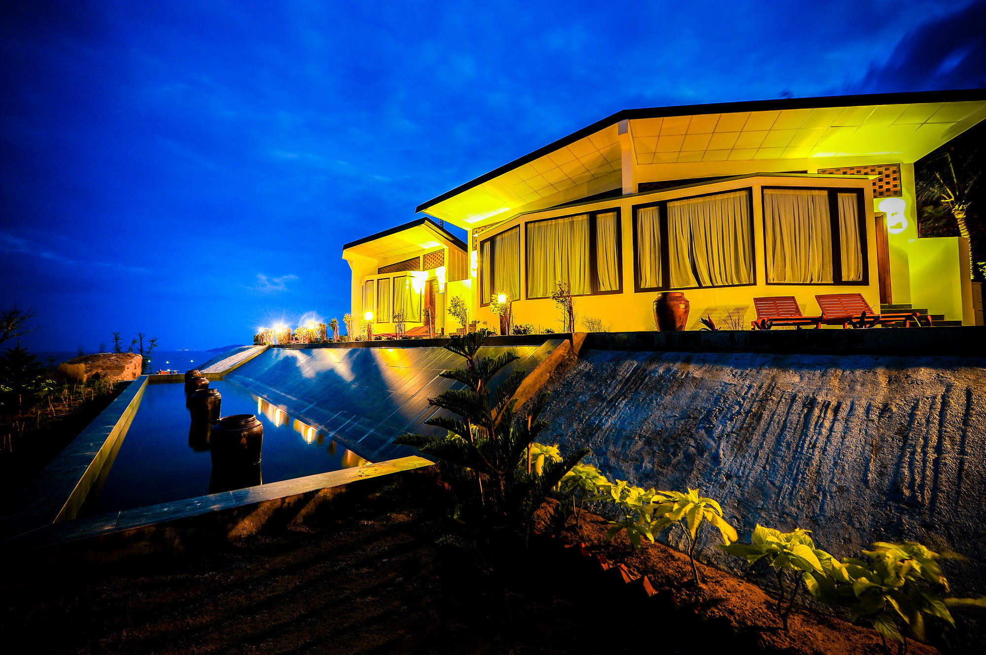 Aurora Villas And Resort Quy Nhon Luaran gambar